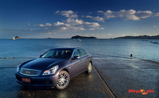 인피니티 G35 세단