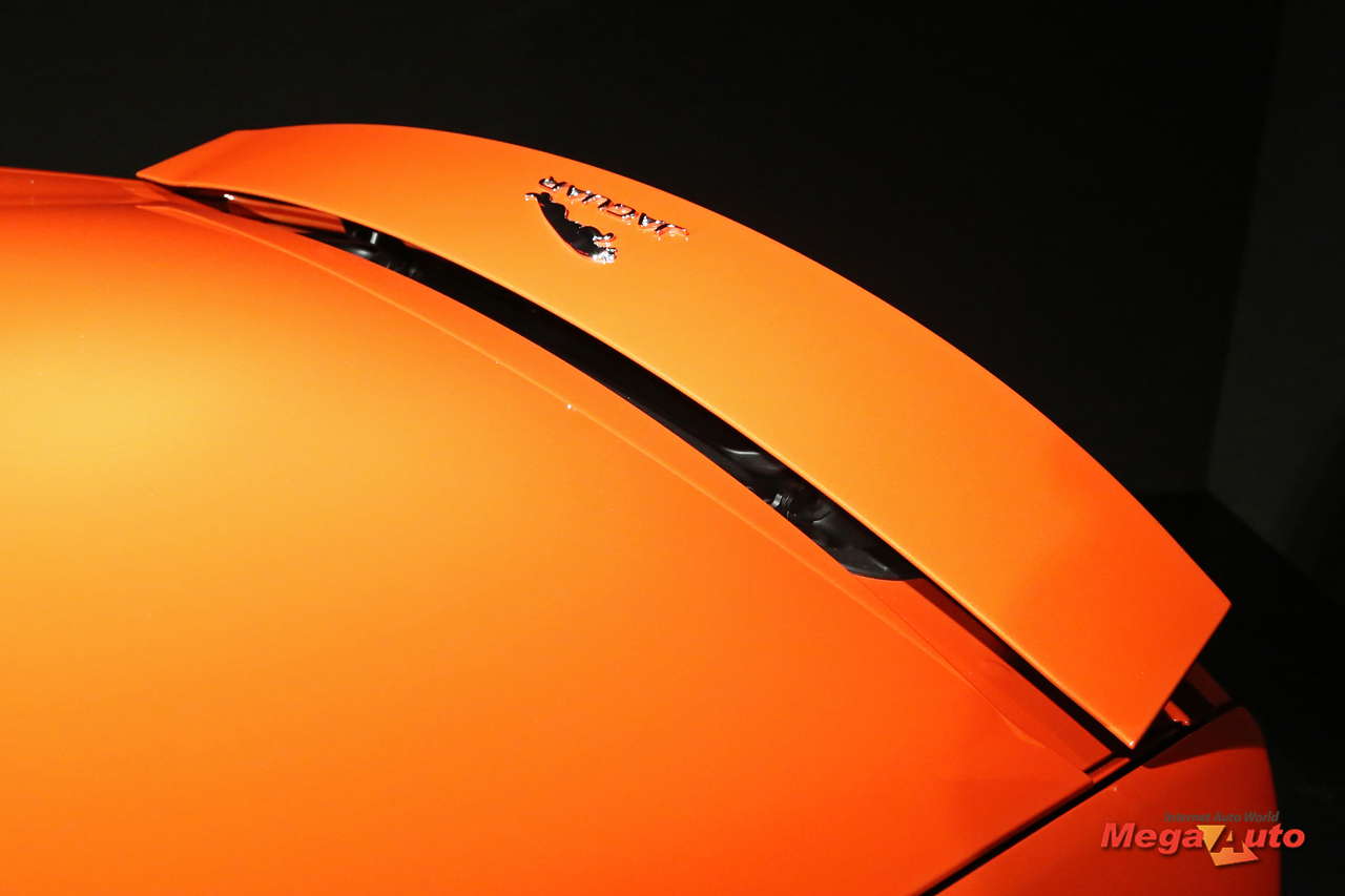 59900_32_1.jpg
