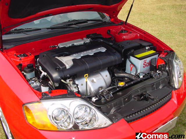 2.0 GT/GTS 엔진룸