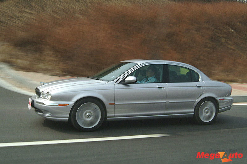 9303_8_1.jpg