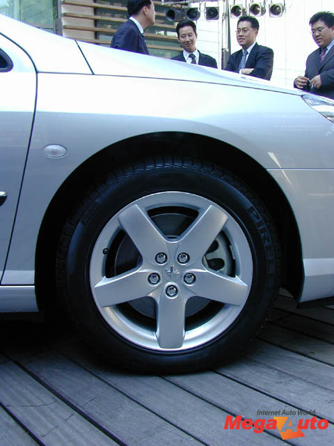 24781_12_1.jpg