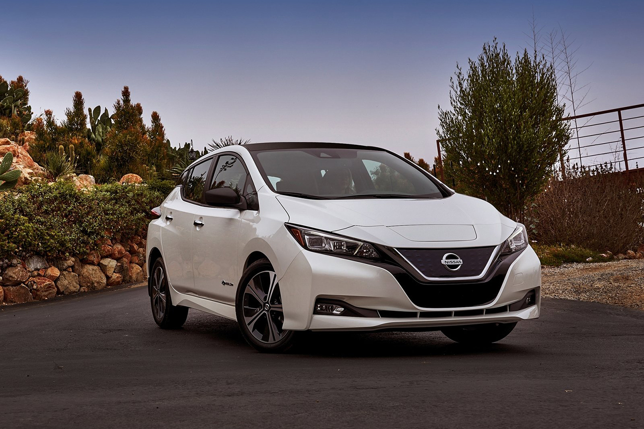 Nissan-Leaf-2018-1600-04.jpg