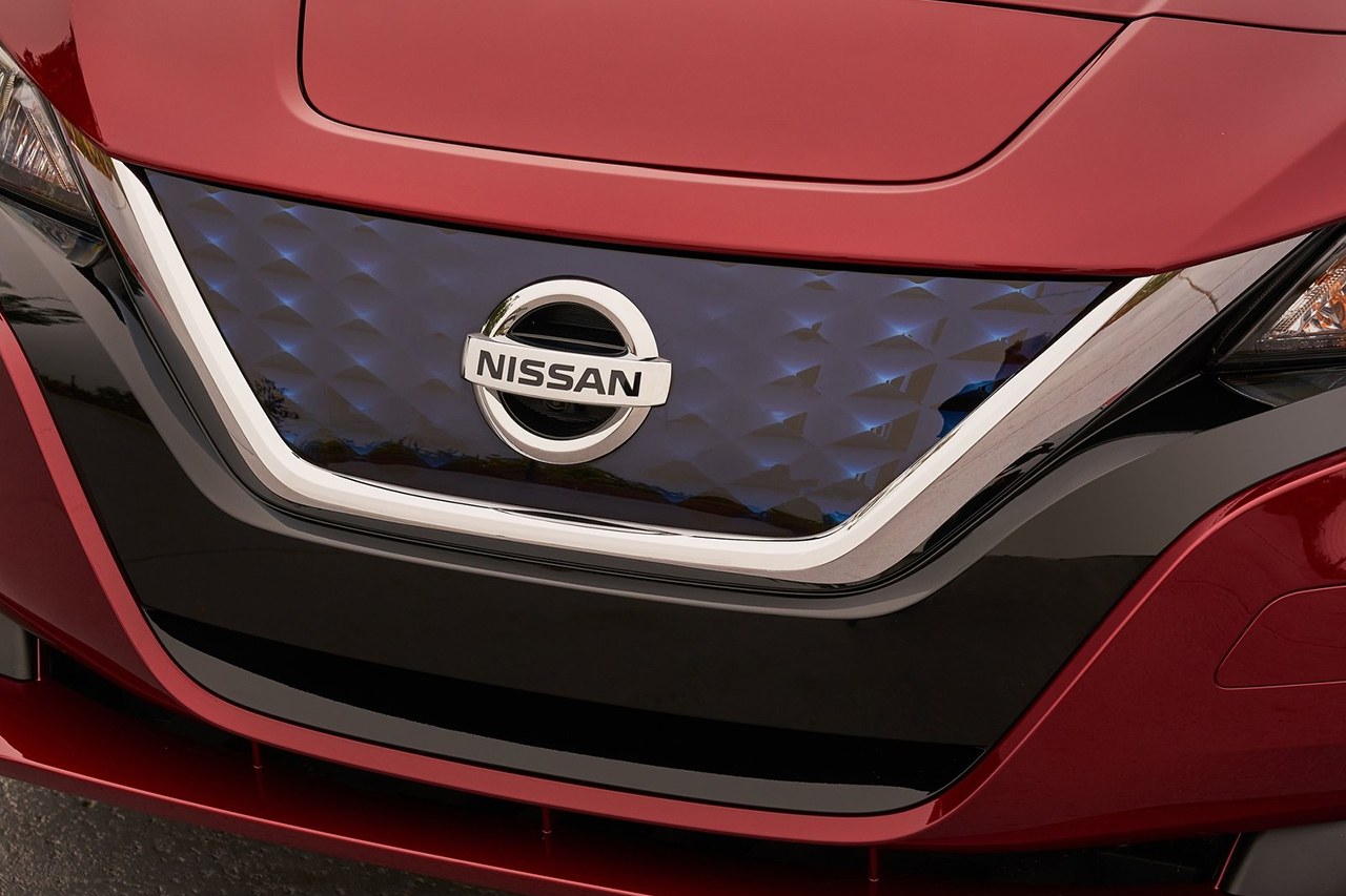 Nissan-Leaf-2018-1600-48.jpg