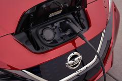 Nissan-Leaf-2018-1600-4a.jpg