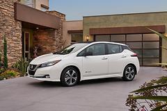 Nissan-Leaf-2018-1600-09.jpg