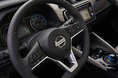 Nissan-Leaf-2018-1600-2c.jpg