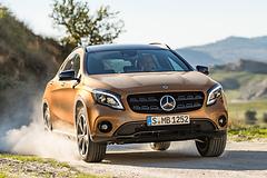 Mercedes-Benz-GLA-2018-1600-08.jpg