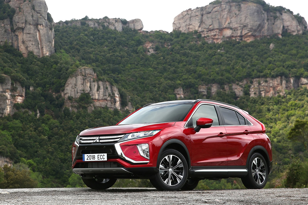 Mitsubishi-Eclipse_Cross-2018-1600-03.jpg