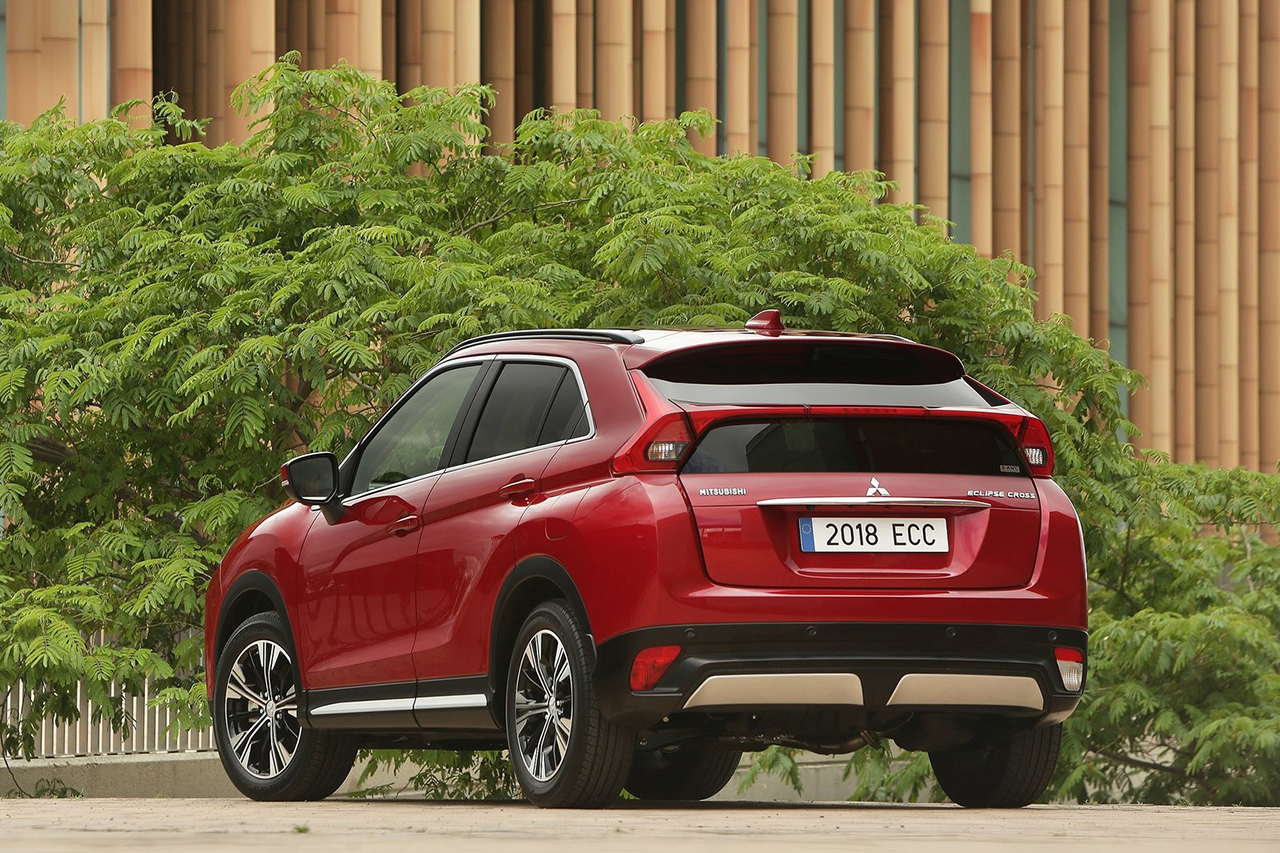 Mitsubishi-Eclipse_Cross-2018-1600-19.jpg