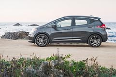 Chevrolet-Bolt_EV-2017-1600-10.jpg