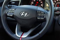 Hyundai-Veloster-2019-1600-1c.jpg