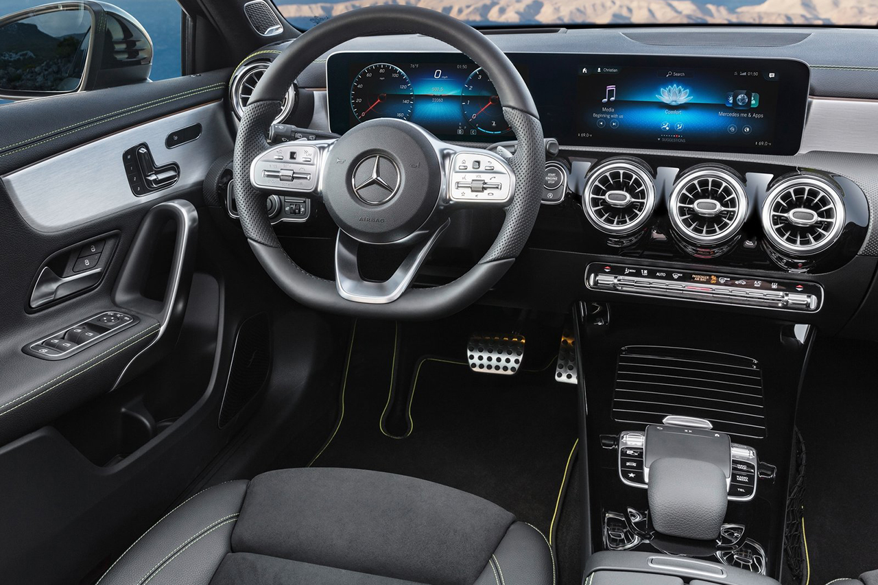 Mercedes-Benz-A-Class-2019-1600-2d.jpg