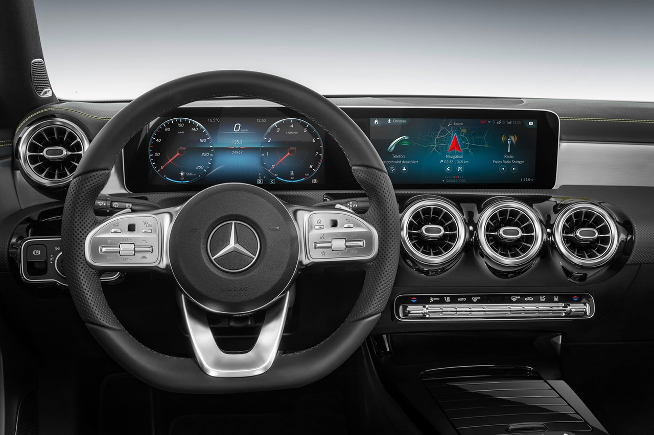 Mercedes-Benz-A-Class-2019-1600-32.jpg