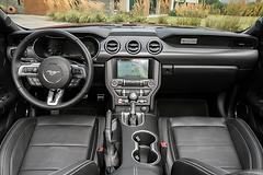 Ford-Mustang_Convertible_EU-Version-2018-1600-10.jpg