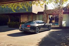 Ford-Mustang_GT-2018-1600-07.jpg