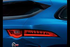Jaguar-F-Pace_SVR-2019-1600-1f.jpg