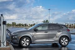 Hyundai-Kona_Electric_US-Version-2019-1600-0c.jpg