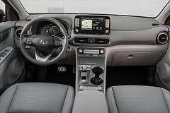 Hyundai-Kona_Electric_US-Version-2019-1600-17.jpg