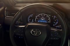 Toyota-RAV4-2019-1600-18.jpg