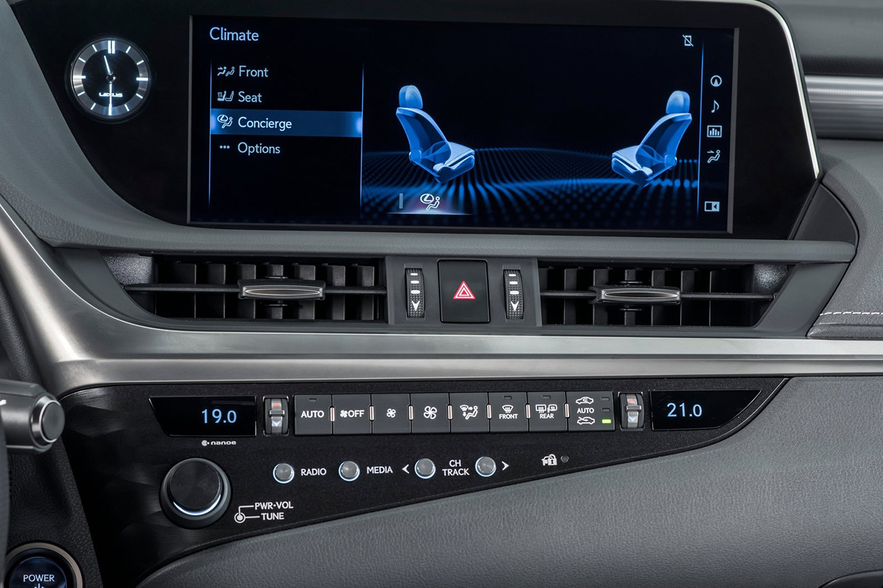 Lexus-ES-2019-1600-35.jpg