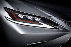 Lexus-ES-2019-1600-3d.jpg