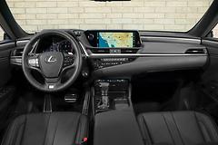Lexus-ES-2019-1600-23.jpg