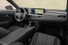 Lexus-ES-2019-1600-24.jpg