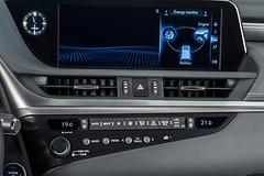 Lexus-ES-2019-1600-34.jpg