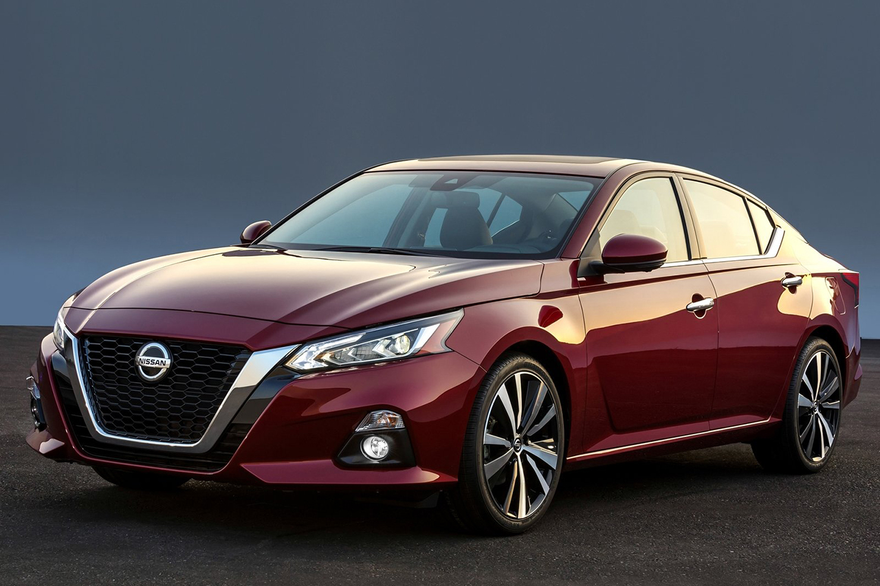 Nissan-Altima-2019-1600-01.jpg