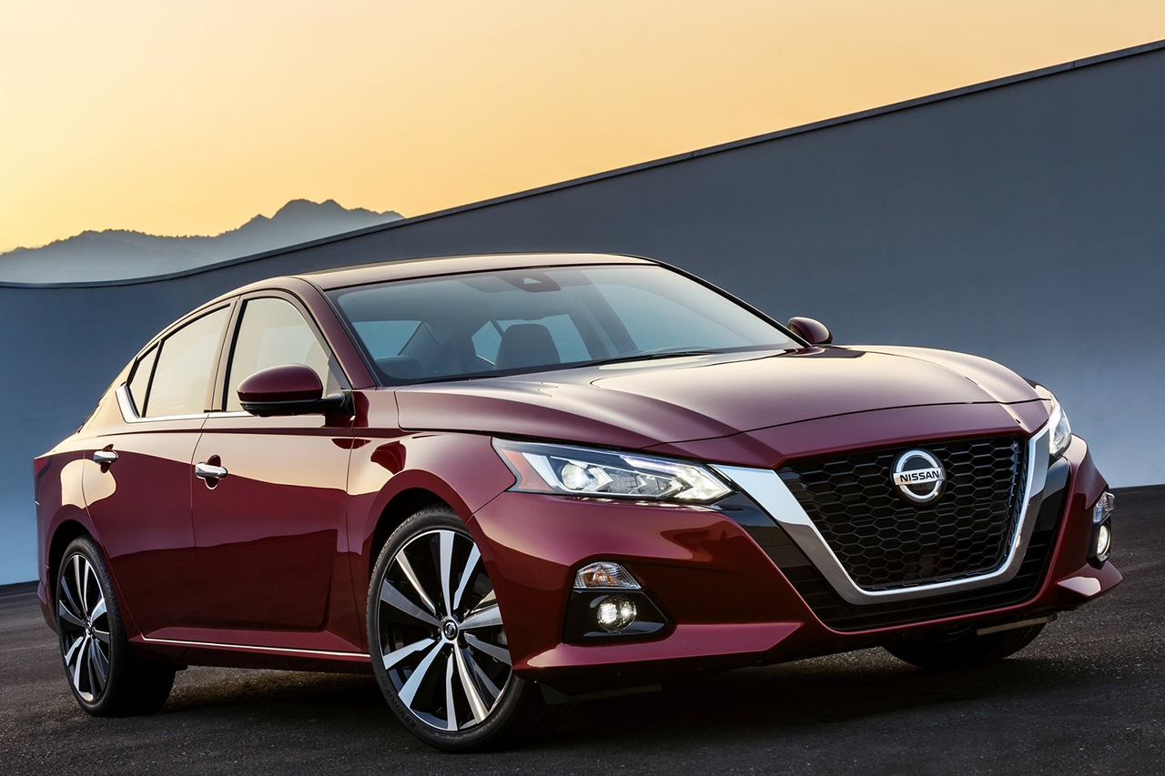 Nissan-Altima-2019-1600-02.jpg