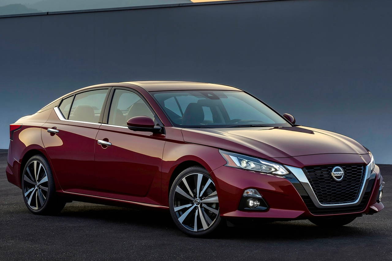 Nissan-Altima-2019-1600-03.jpg