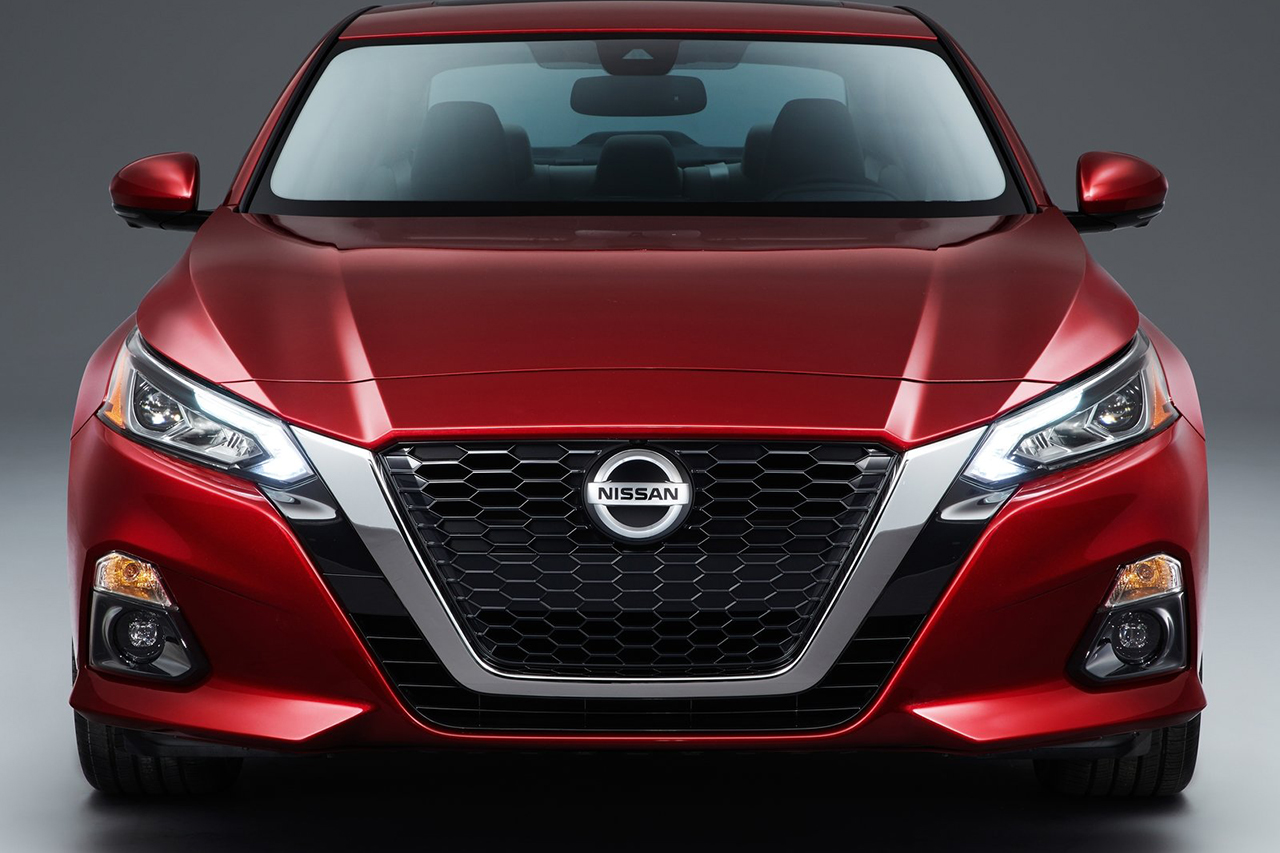 Nissan-Altima-2019-1600-09.jpg