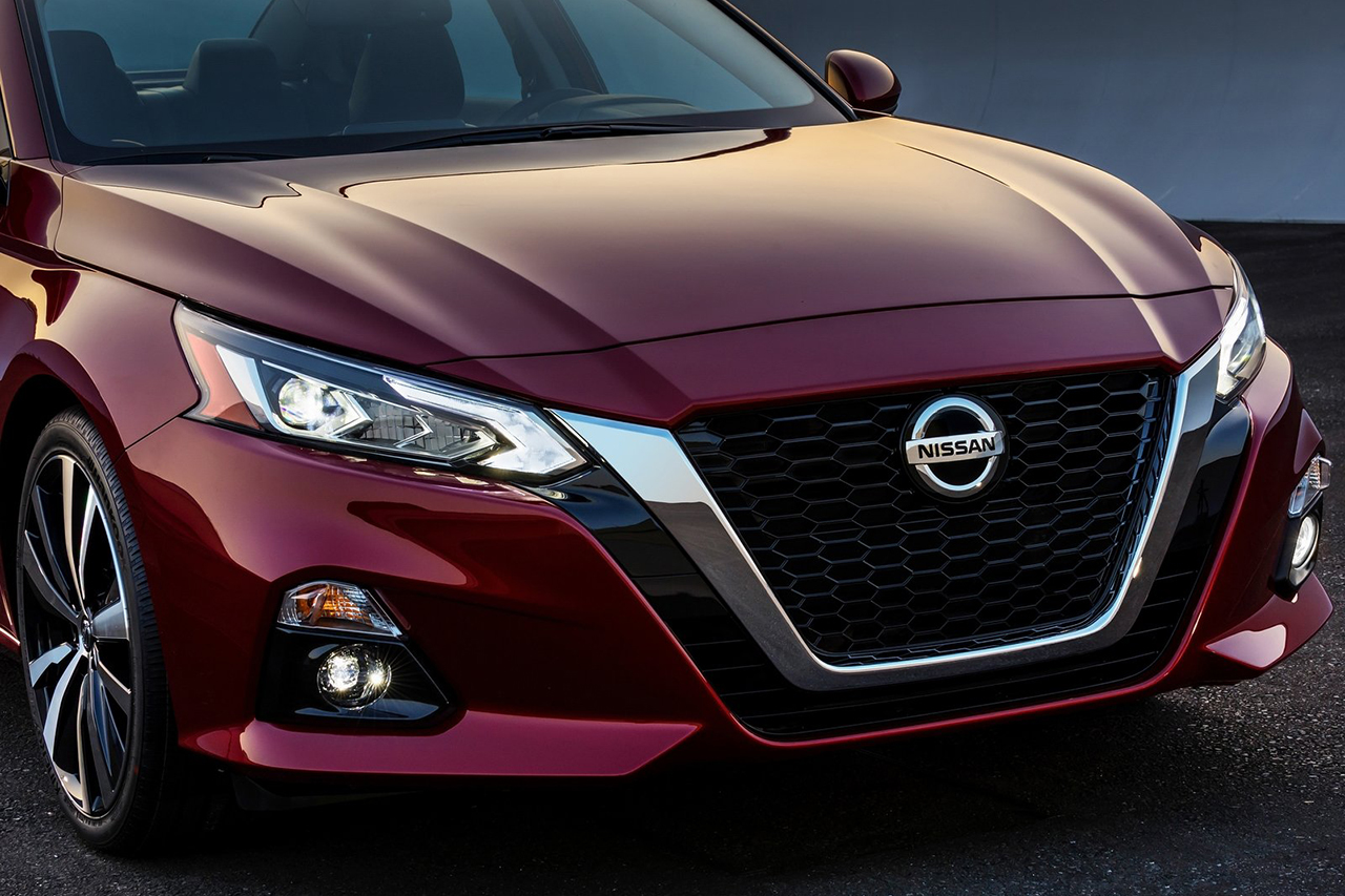Nissan-Altima-2019-1600-12.jpg