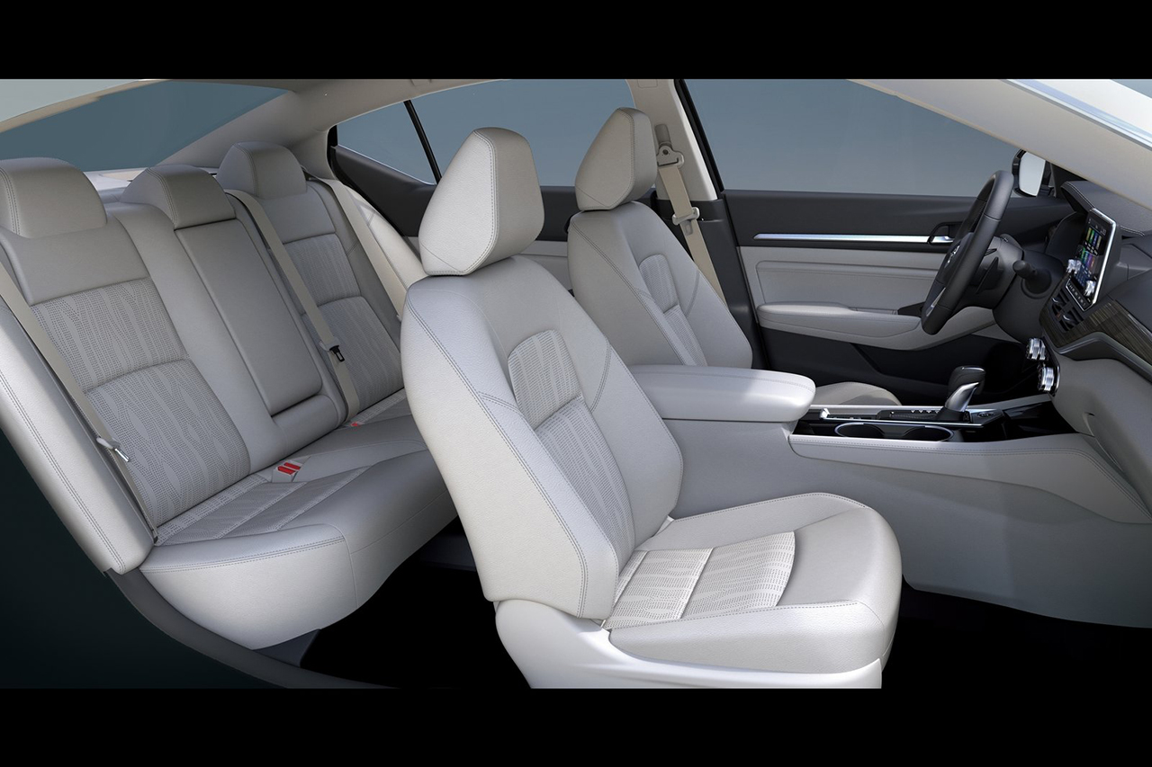 Nissan-Altima-2019-1600-15.jpg