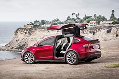 Tesla-Model_X-2017-1600-10.jpg