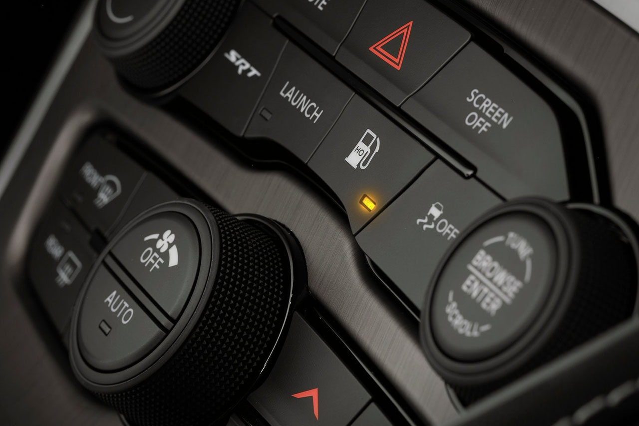 Dodge-Challenger_SRT_Demon-2018-1600-3d.jpg
