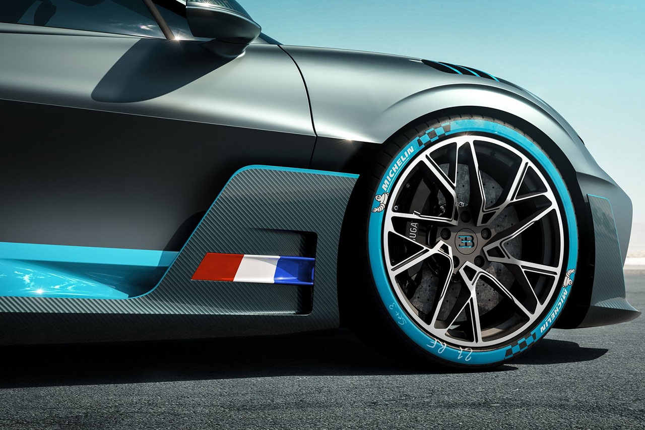 Bugatti-Divo-2019-1600-2d.jpg