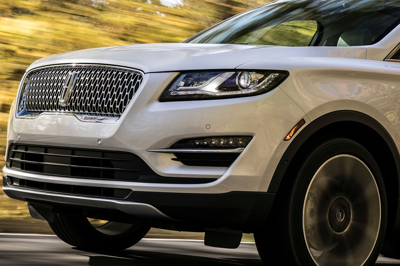 Lincoln-MKC-2019-1600-0e.jpg