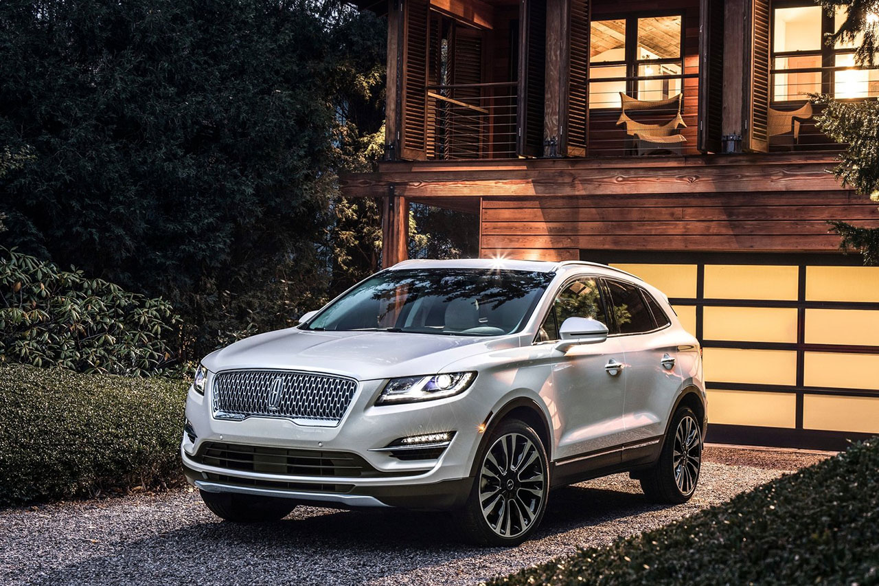 Lincoln-MKC-2019-1600-01.jpg