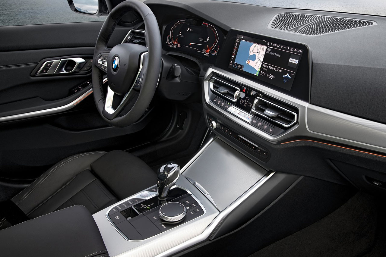 BMW-3-Series-2019-1600-40.jpg
