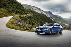 BMW-3-Series-2019-1600-0b.jpg