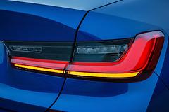 BMW-3-Series-2019-1600-4f.jpg