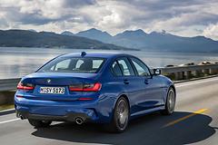 BMW-3-Series-2019-1600-20.jpg