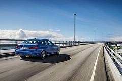 BMW-3-Series-2019-1600-22.jpg