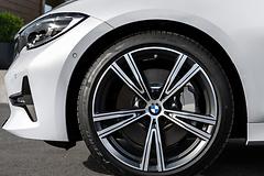 BMW-3-Series-2019-1600-58.jpg
