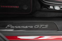 Porsche-Panamera_GTS-2019-1600-0f.jpg