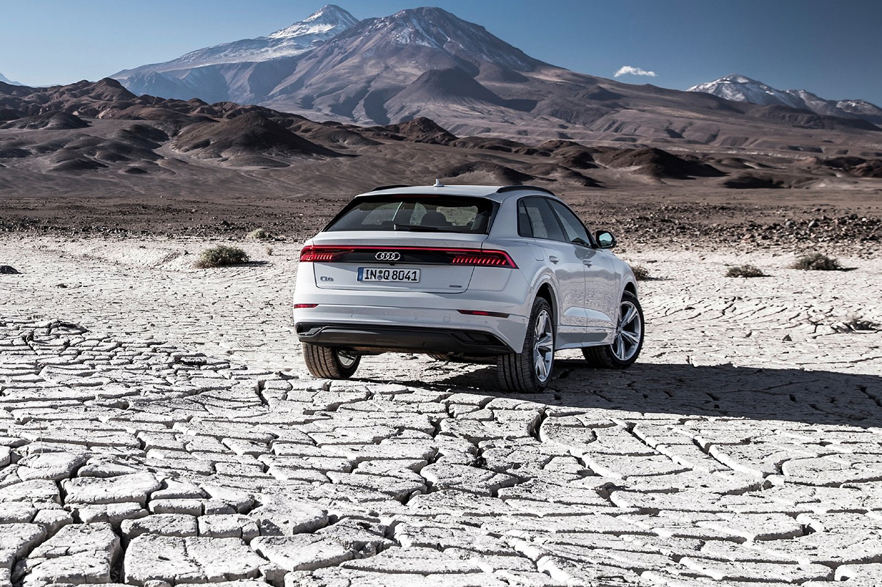Audi-Q8-2019-1600-5d.jpg