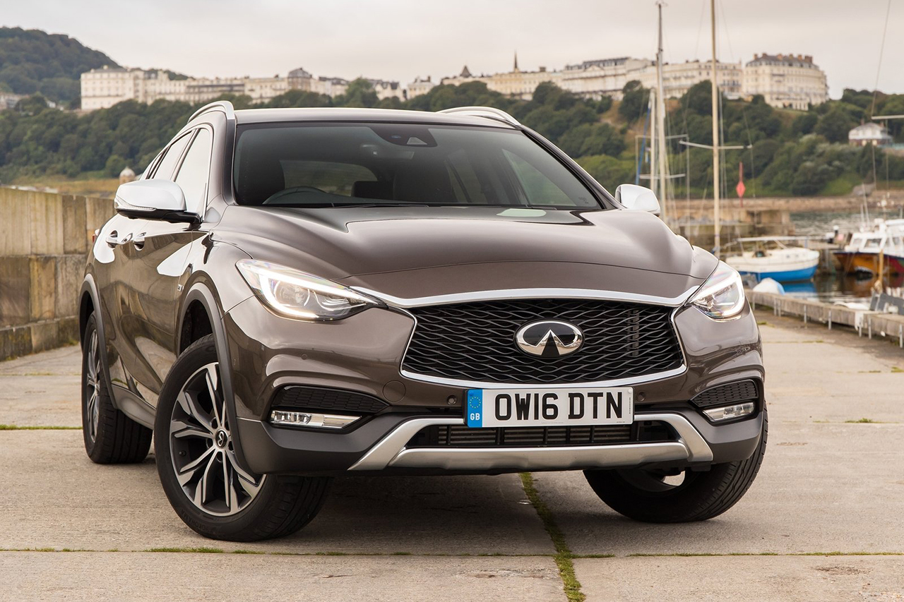 Infiniti-QX30-2017-1600-04.jpg