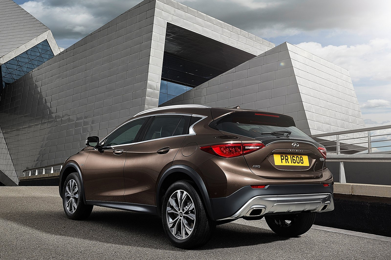 Infiniti-QX30-2017-1600-58.jpg