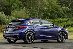 Infiniti-QX30-2017-1600-50.jpg